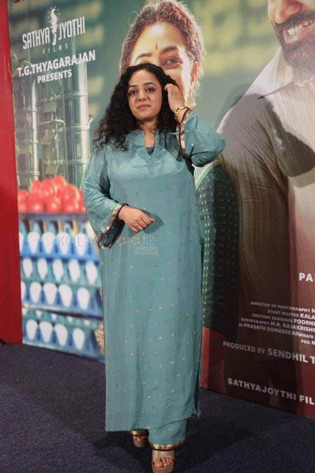 Actress Nithya Menen at Thalaivan Thalaivii Pre Release Event Photos 11