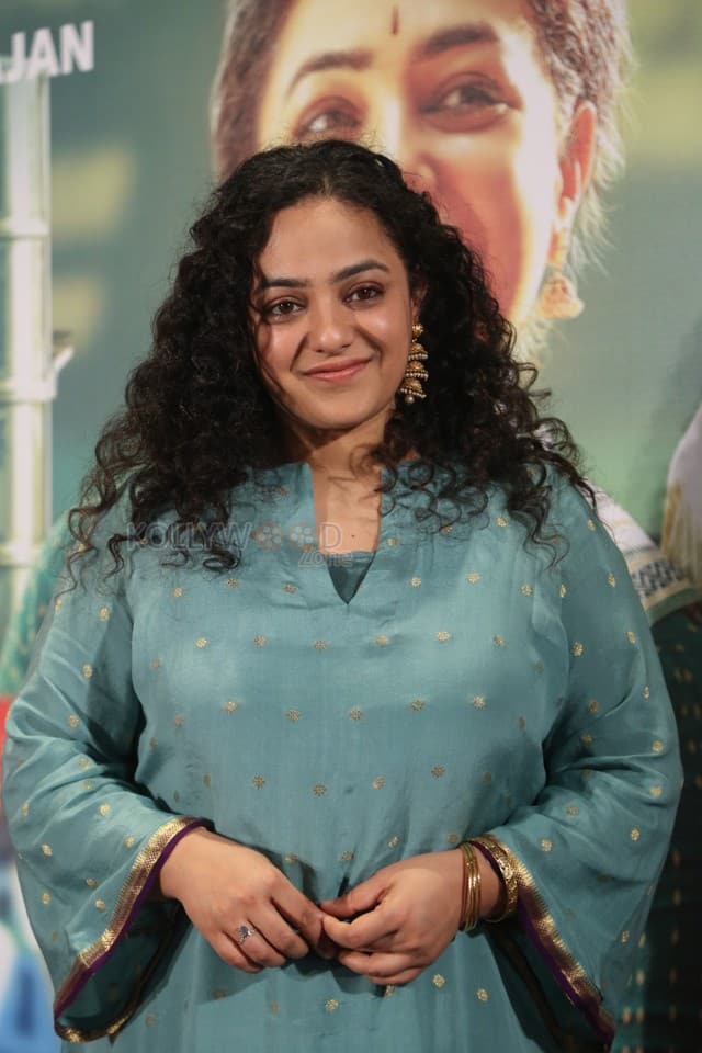 Actress Nithya Menen at Thalaivan Thalaivii Pre Release Event Photos 13