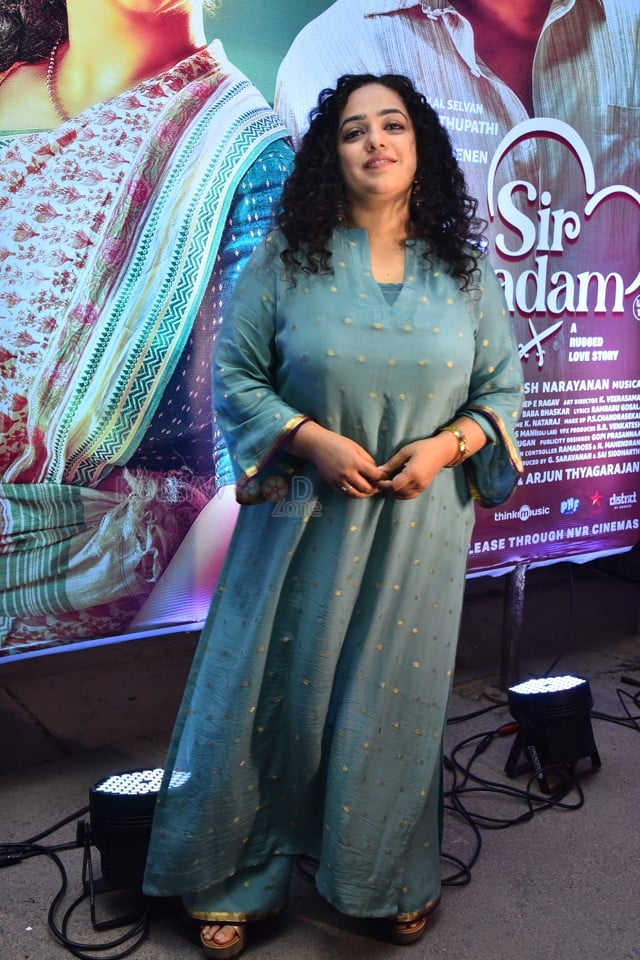 Actress Nithya Menen at Thalaivan Thalaivii Pre Release Event Photos 18