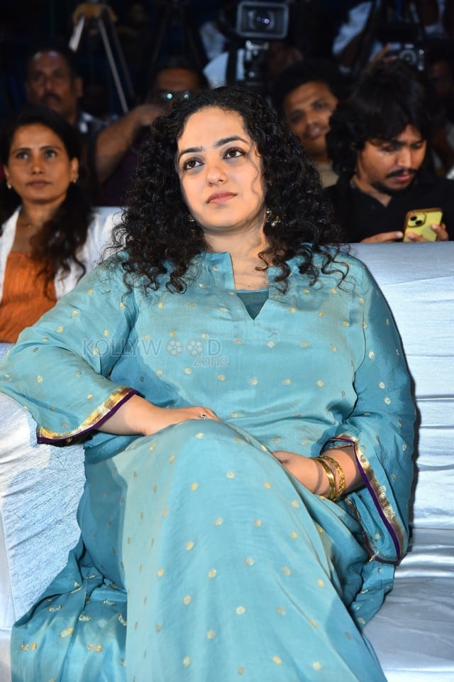 Actress Nithya Menen at Thalaivan Thalaivii Pre Release Event Photos 19