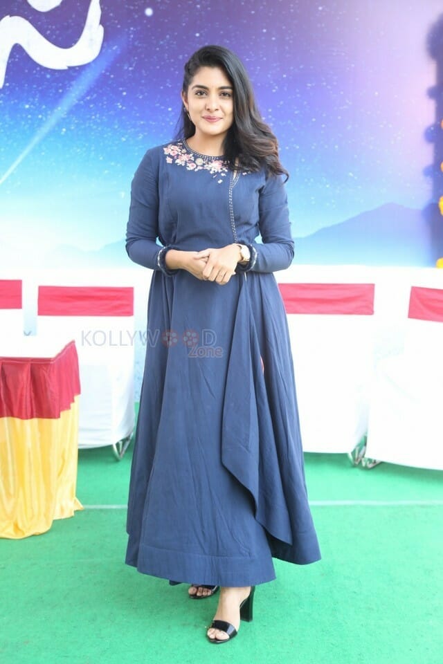 Actress Niveda Thomas At Swaasa Movie Launch Photos