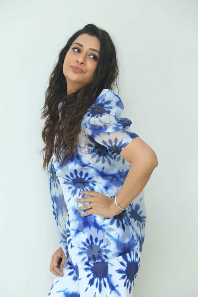 Actress Payal Rajput at Maya Petika Press Meet Photos 12
