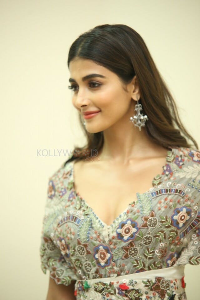 Actress Pooja Hegde At Sakshyam Movie Audio Launch Photos