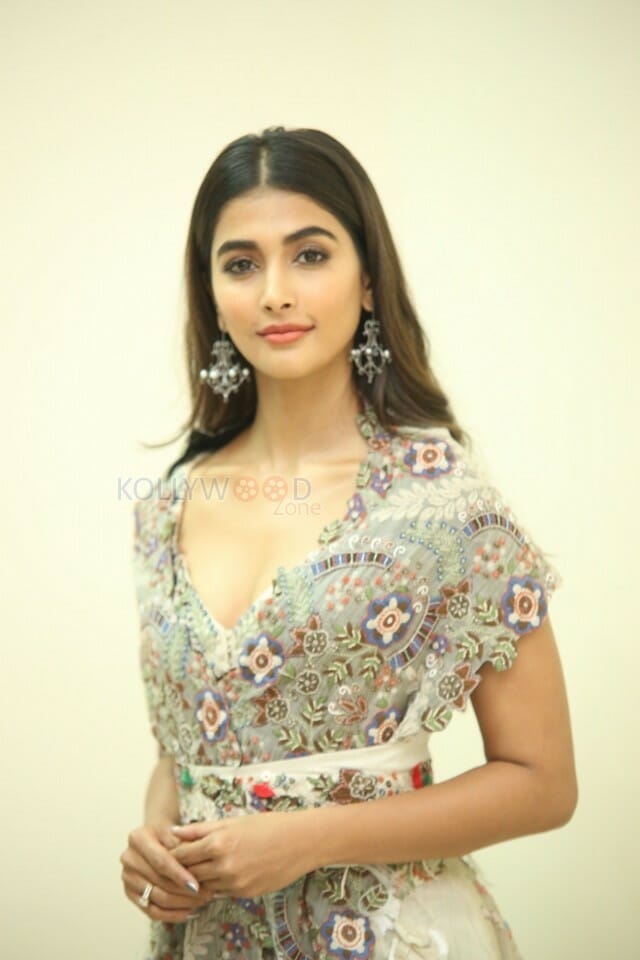 Actress Pooja Hegde At Sakshyam Movie Audio Launch Photos