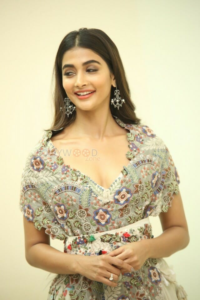 Actress Pooja Hegde At Sakshyam Movie Audio Launch Photos
