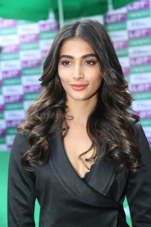 Actress Pooja Hegde At The Launch Of Oppo F Pro Mobile Photos