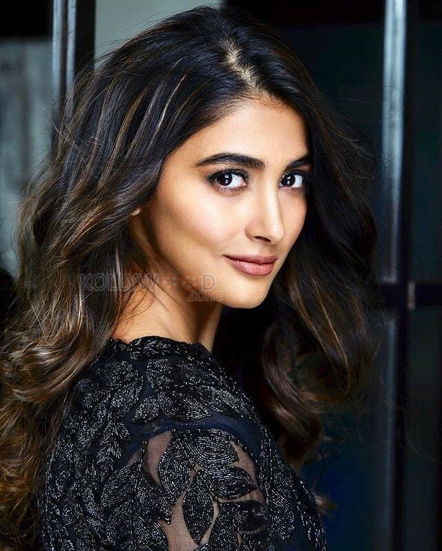 Actress Pooja Hegde Unseen Pictures