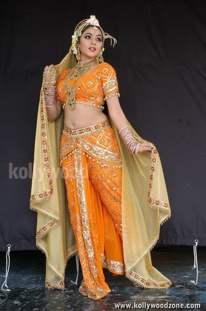 Actress Poorna Sexy Pictures