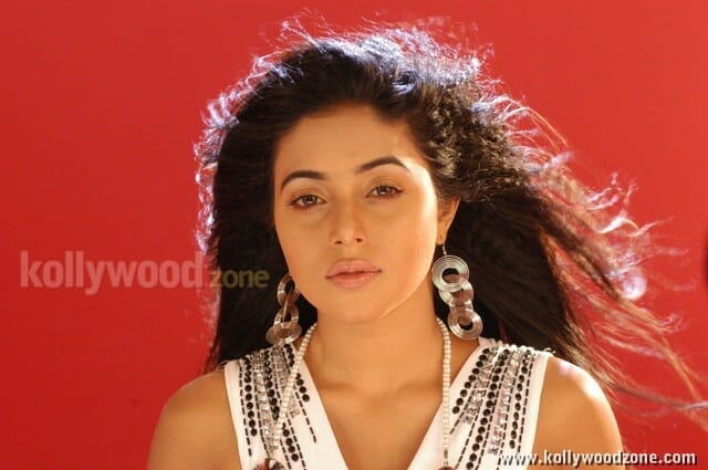 Actress Poorna Sexy Pictures
