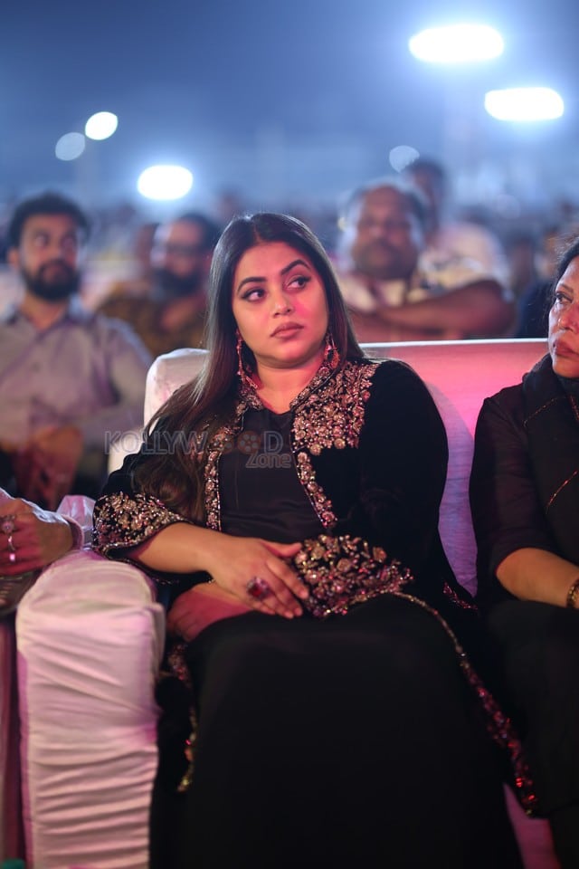 Actress Poorna at Akhanda 2 Movie Pre Release Event Stills 01