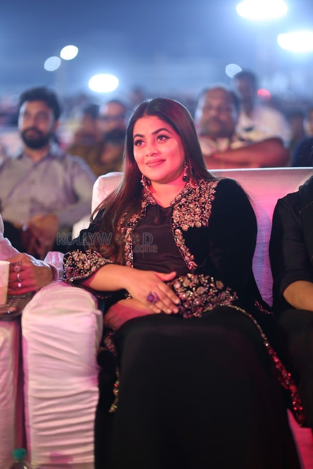 Actress Poorna at Akhanda 2 Movie Pre Release Event Stills 02