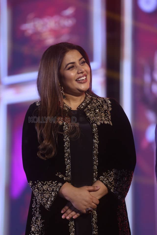 Actress Poorna at Akhanda 2 Movie Pre Release Event Stills 10