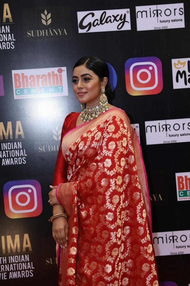 Actress Poorna at SIIMA Awards 2021 Day 2 Photos 02