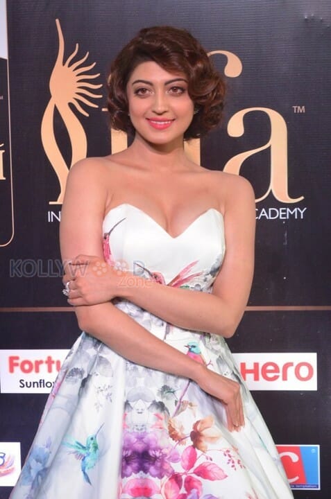 Actress Pranitha Subhash At Iifa Utsavam Awards Photos