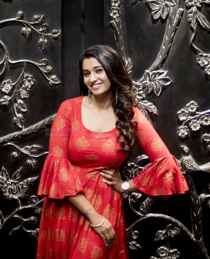 Actress Priya Bhavani Shankar Photoshoot Images
