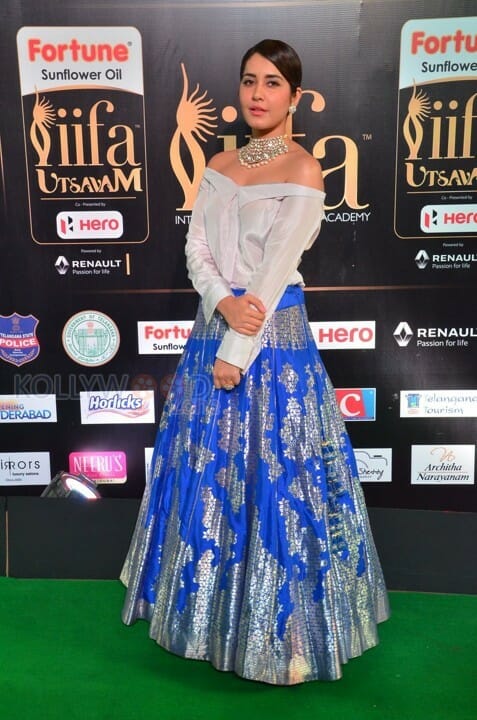 Actress Raashi Khanna At Iifa Utsavam Pictures