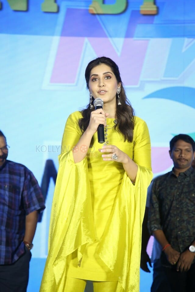 Actress Raashi Khanna At Kousalya Krishnamurthy Pre release Event Photos