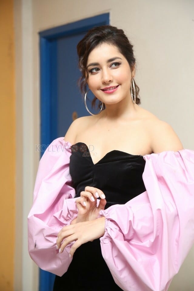 Actress Raashi Khanna At Prati Roju Pandage Oo Baava Song Launch Photos