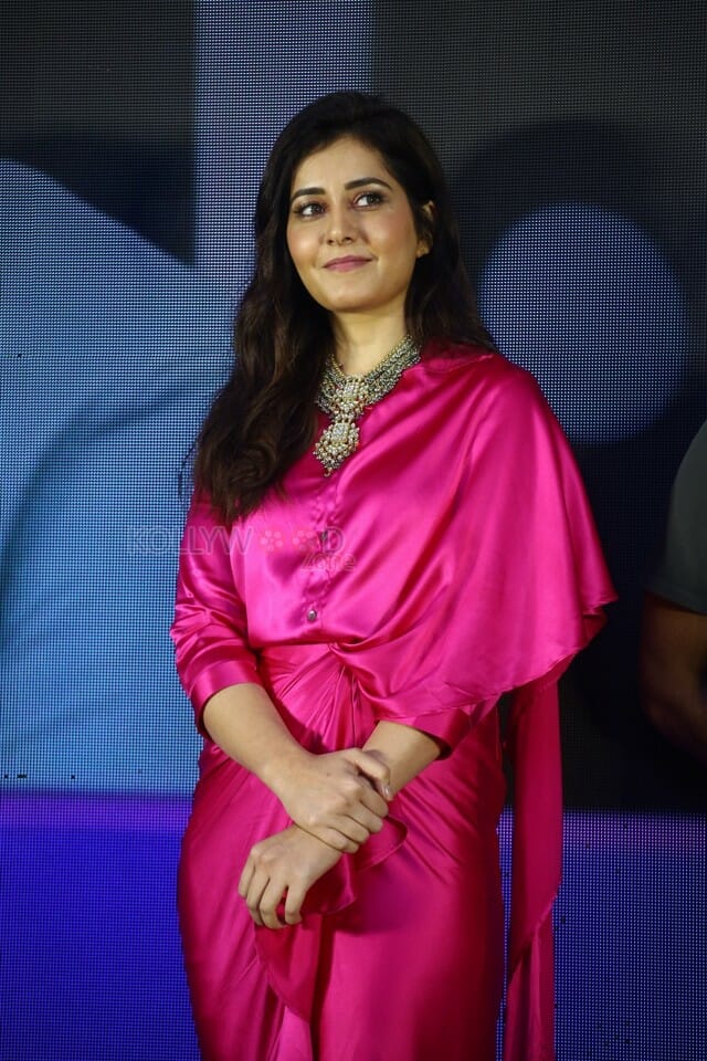 Actress Raashi Khanna at Thank You Movie Trailer Launch Photos 11