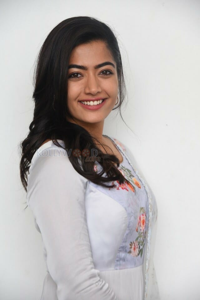 Actress Rashmika Mandana At Sarileru Neekevvaru Movie Interview Pictures