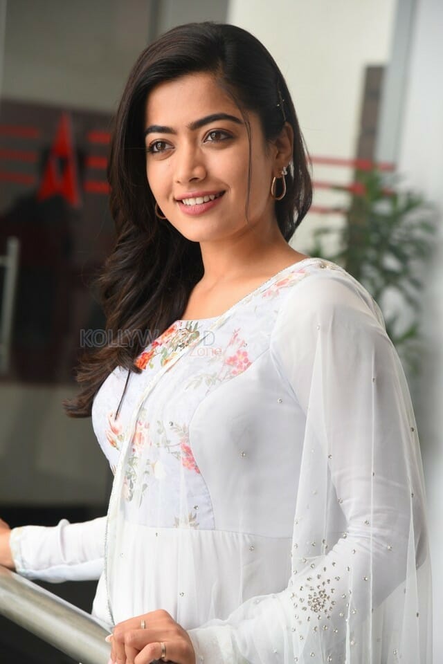 Actress Rashmika Mandana At Sarileru Neekevvaru Movie Interview Pictures