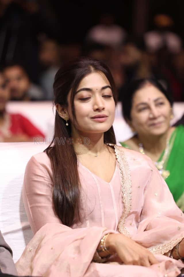 Actress Rashmika Mandanna at The Girlfriend Movie Success Meet Pictures 10