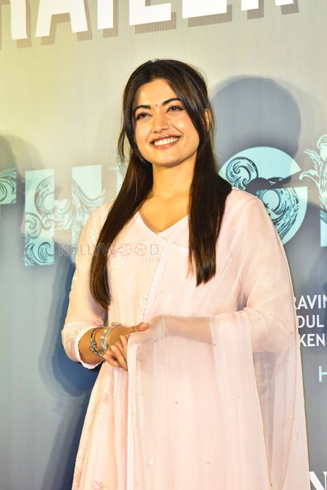 Actress Rashmika Mandanna at The Girlfriend Movie Trailer Launch Photos 12