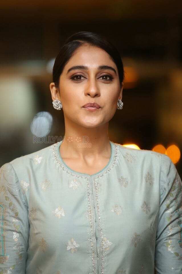Actress Regina Cassandra At Telugu Cine Rathasarathula Rajotsvam Curtain Raiser Photos
