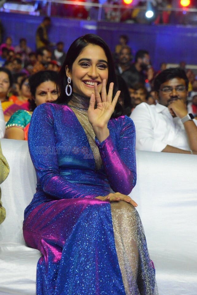 Actress Regina Cassandra At Zee Cine Awards Telugu Photos