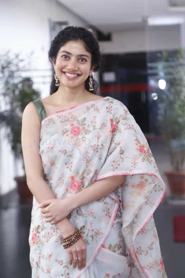 Actress Sai Pallavi at Gargi Movie Press Meet Pictures 23