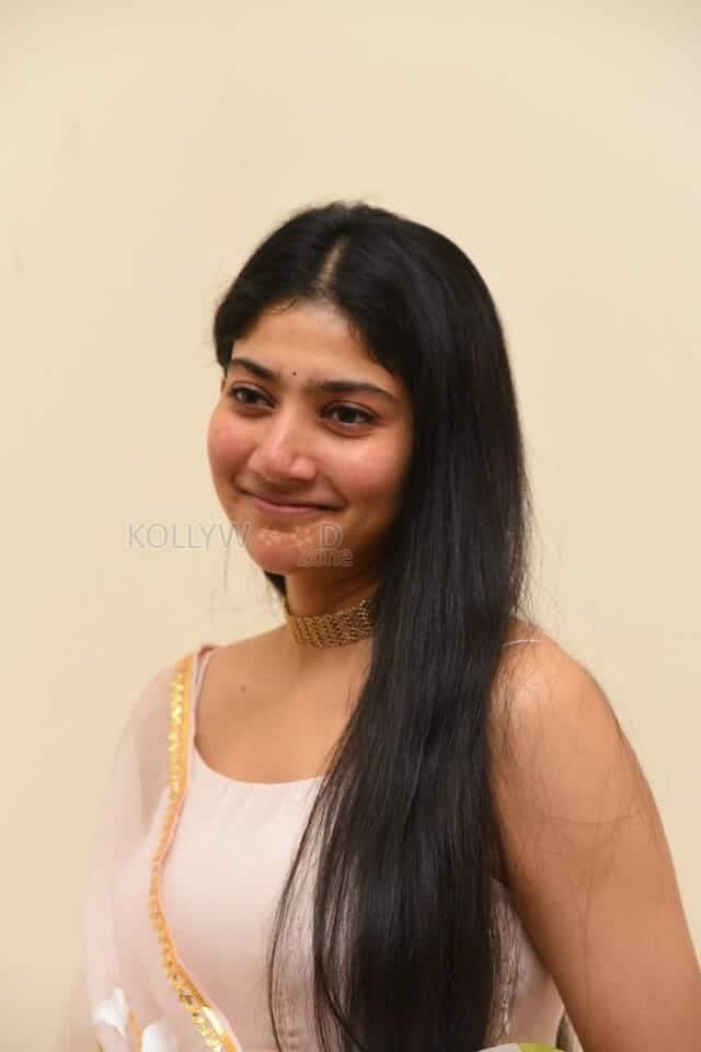Actress Sai Pallavi at Shyam Singha Roy Pre Release Event Pictures 01