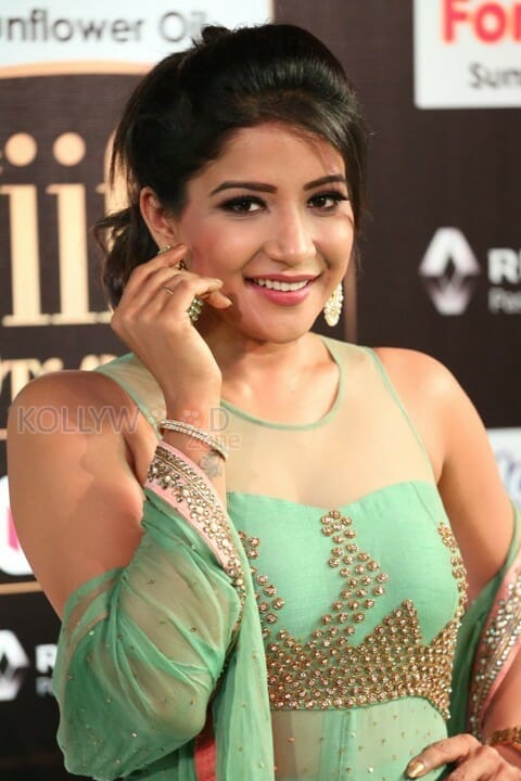 Actress Sakshi Agarwal At Iifa Utsavam Event Pictures