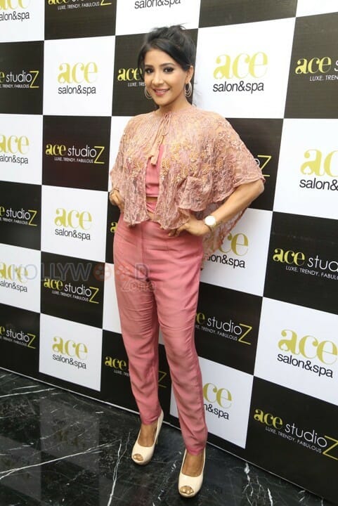 Actress Sakshi Agarwal At Salon And Spa Inauguration Event Photos