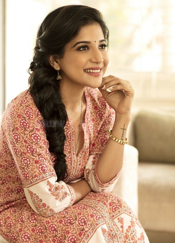 Actress Sakshi Agarwal Photoshoot Photos