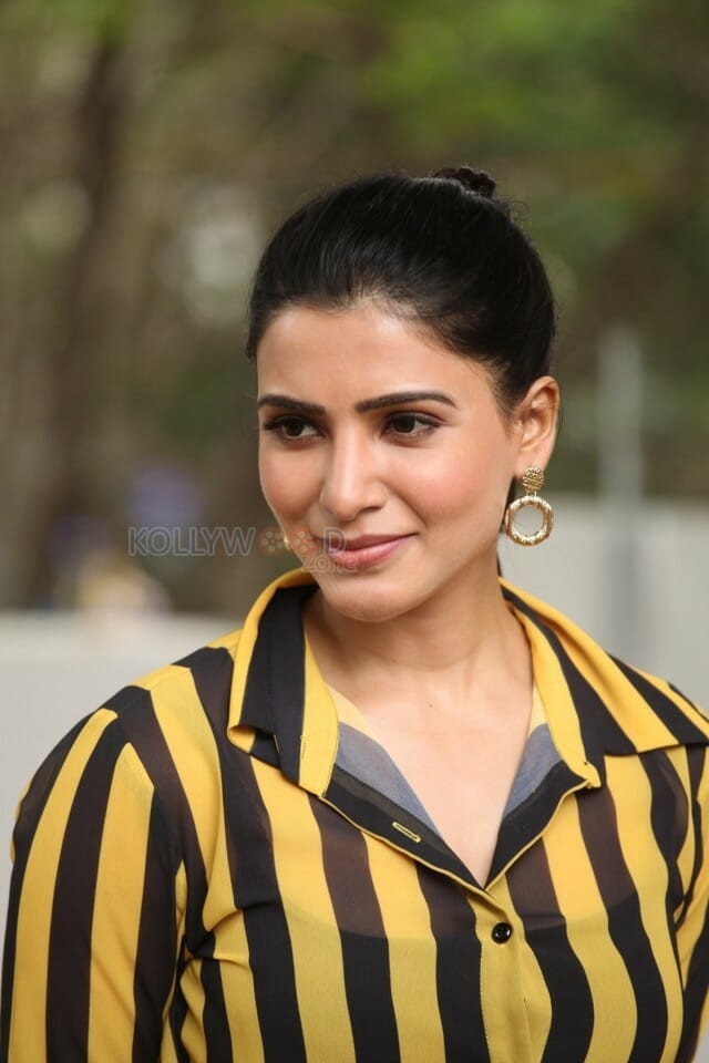 Actress Samantha Akkineni At Oh Baby Interview Pictures