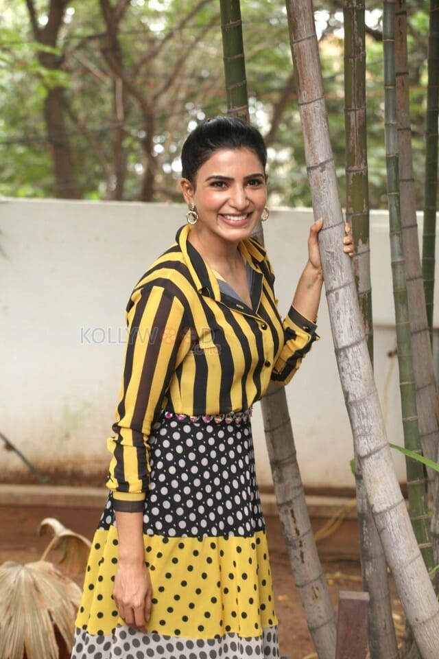 Actress Samantha Akkineni At Oh Baby Interview Pictures