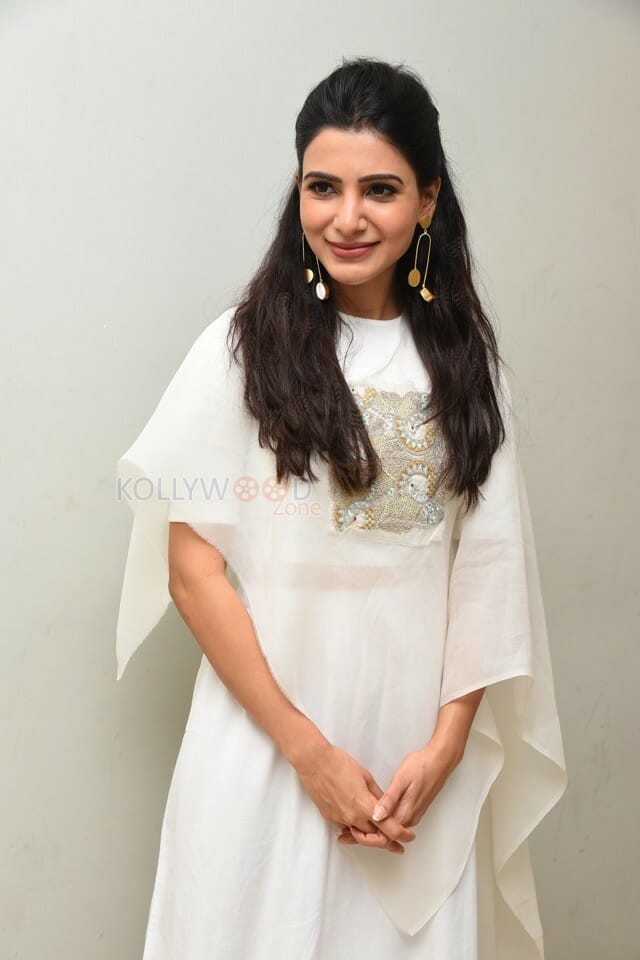 Actress Samantha Akkineni At Oh Baby Success Meet Pictures
