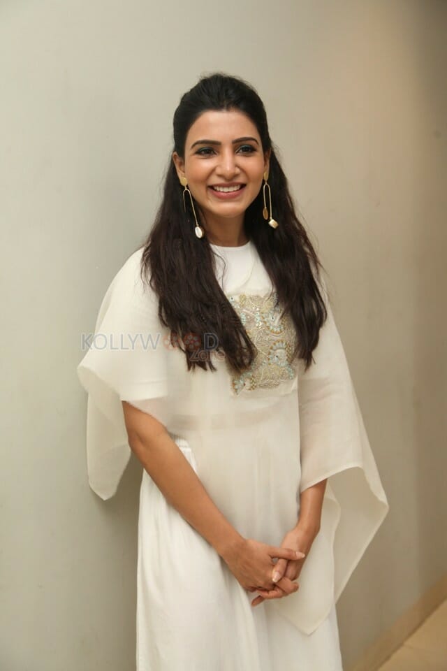 Actress Samantha Akkineni At Oh Baby Success Meet Pictures