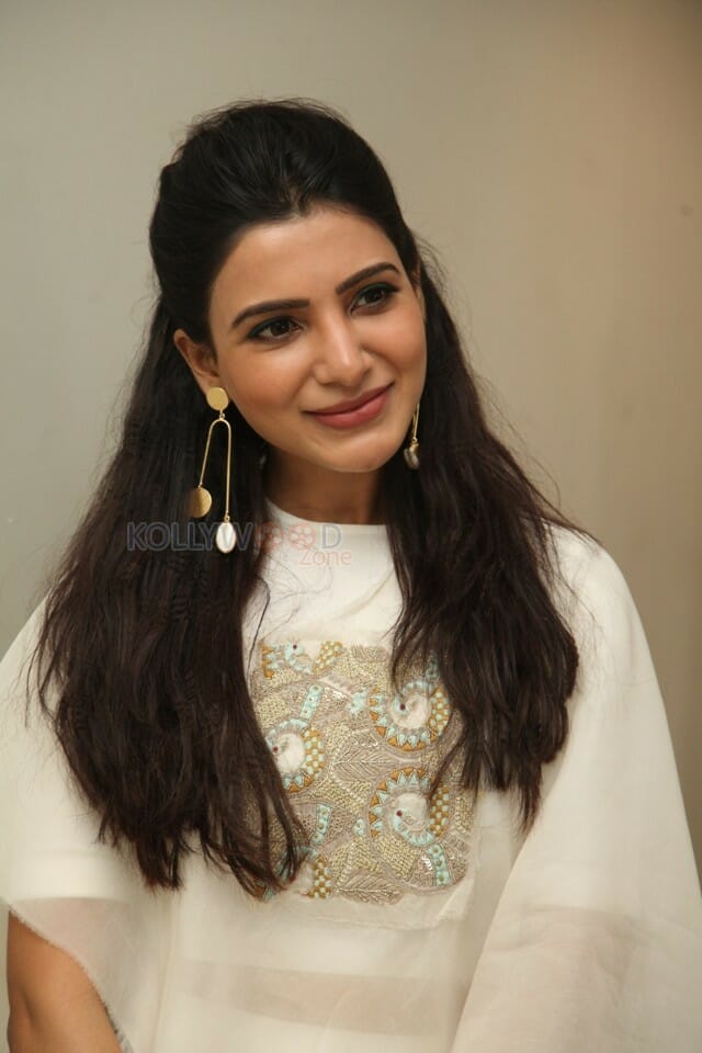 Actress Samantha Akkineni At Oh Baby Success Meet Pictures