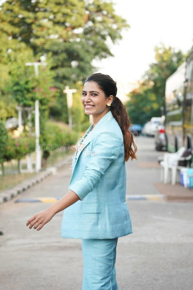 Actress Samantha Akkineni From The Sets Of Samjam Photos