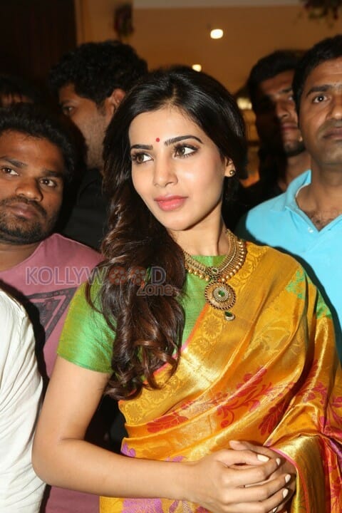 Actress Samantha At Shopping Mall Launch Event Photos