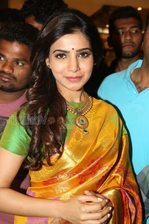 Actress Samantha At Shopping Mall Launch Event Photos
