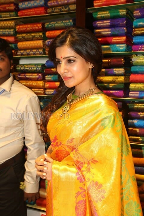 Actress Samantha At Shopping Mall Launch Event Photos