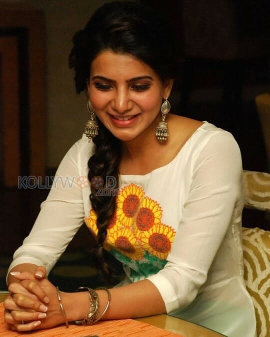 Actress Samantha New Stills