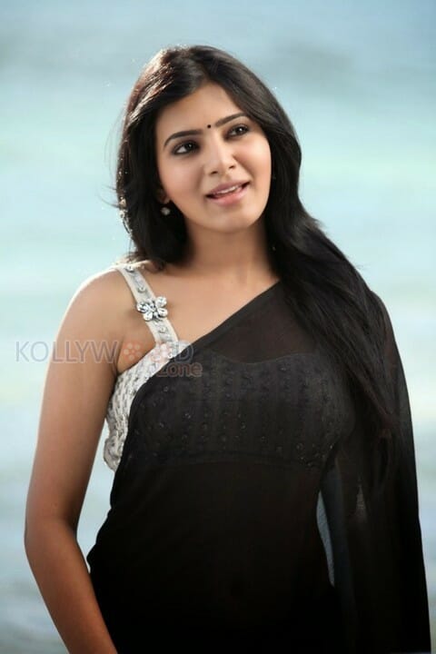 Actress Samantha Sexy Saree Photos