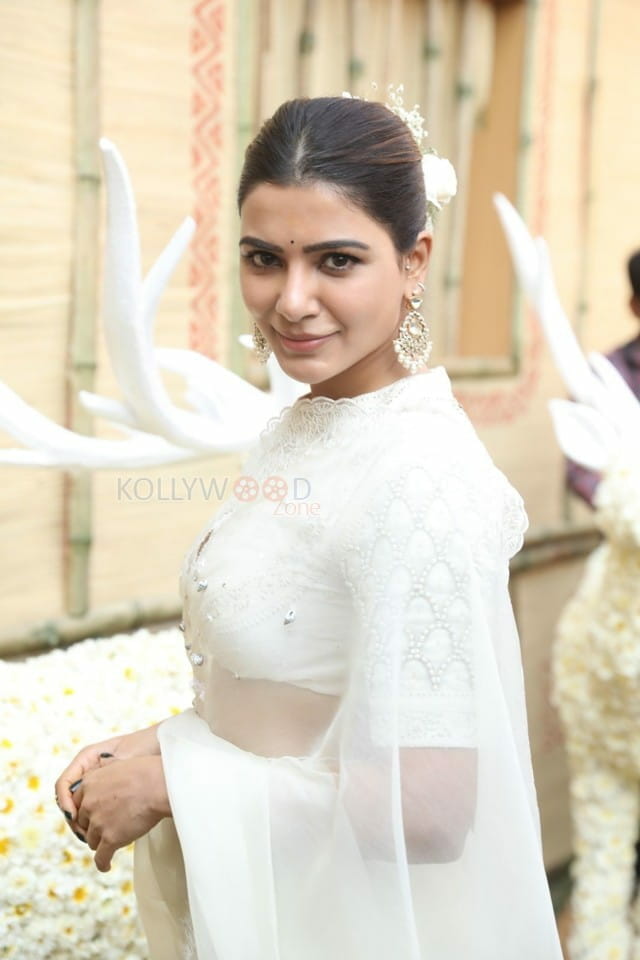 Actress Samantha at Shakuntalam Movie Opening Pictures