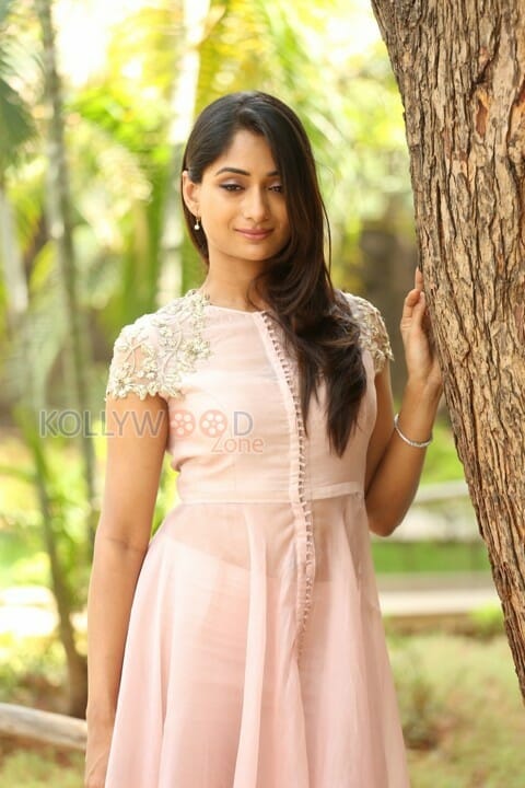 Actress Sandhya Raju Photos