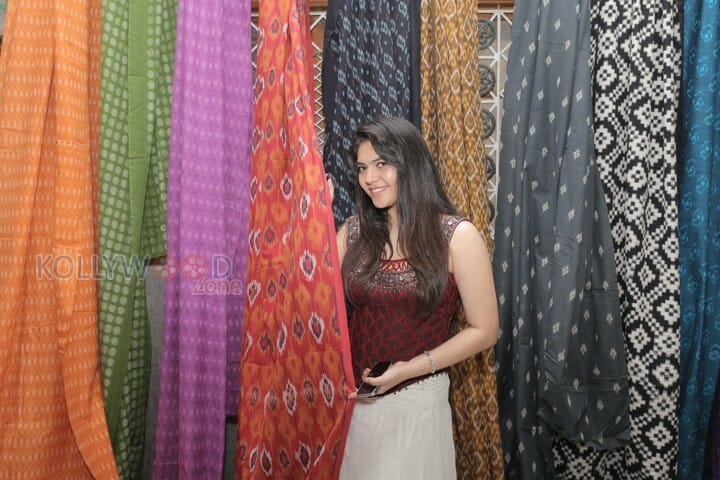 Actress Sherin Latest Photos