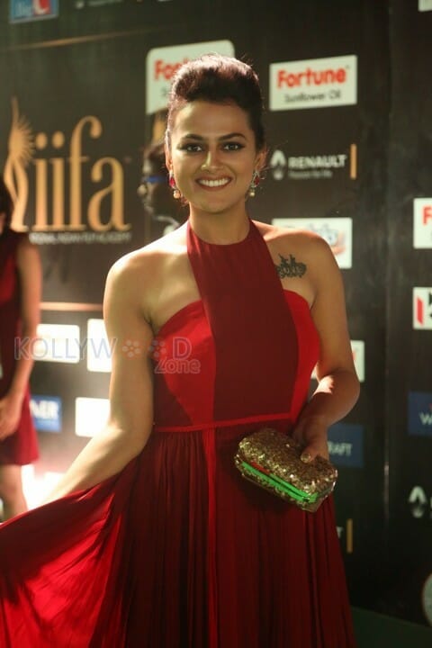 Actress Shraddha Srinath At Iifa Utsavam Pictures