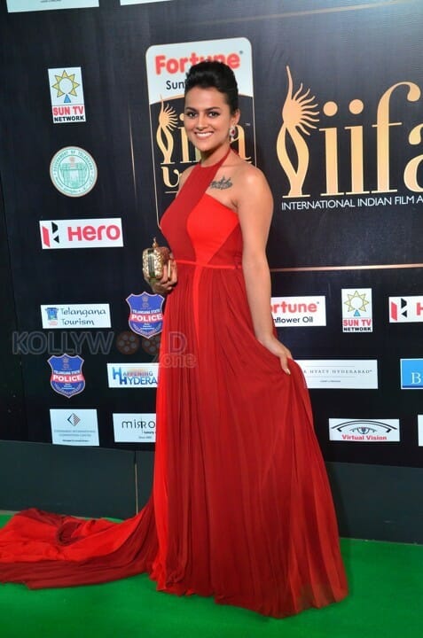 Actress Shraddha Srinath At Iifa Utsavam Pictures